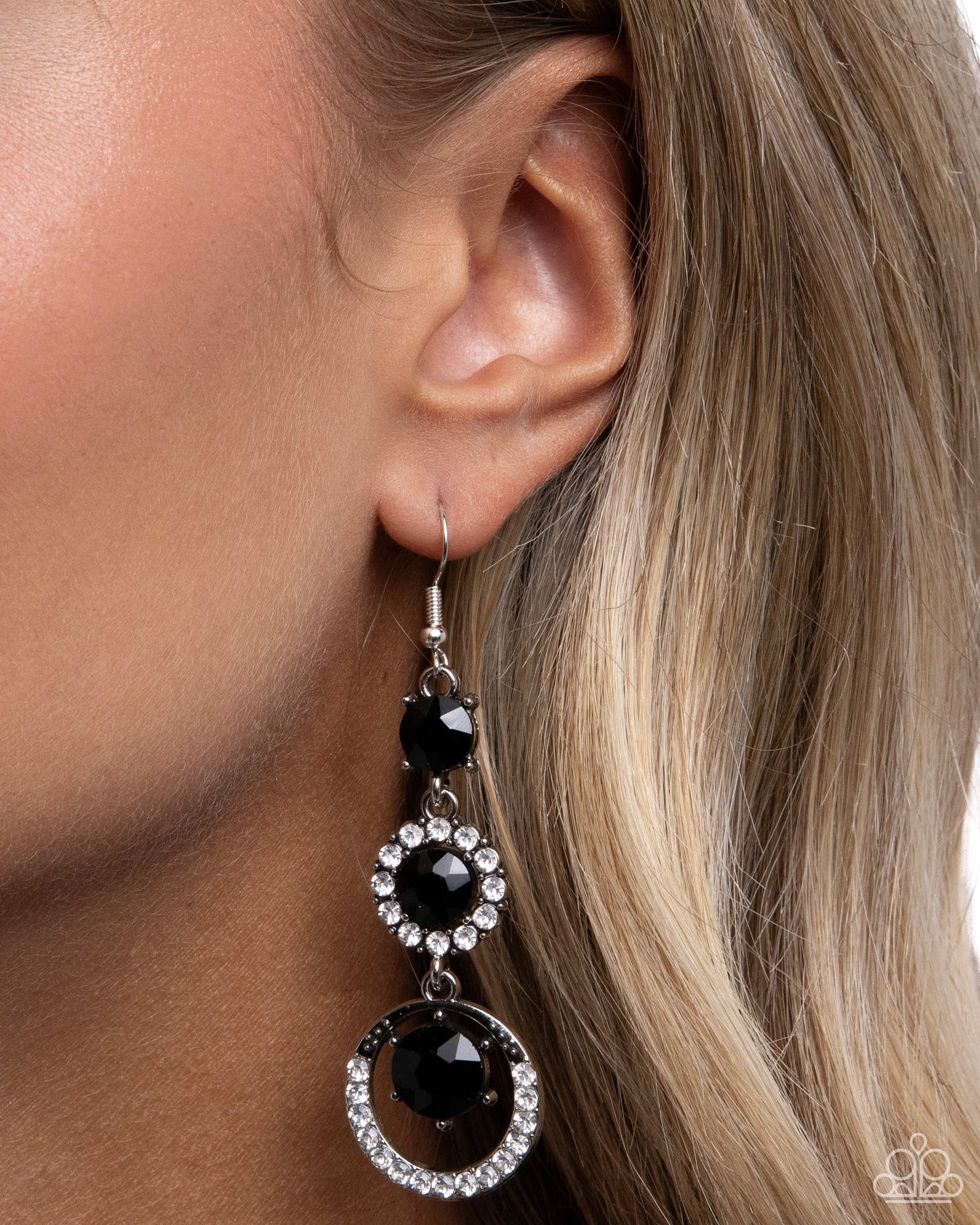 Enchanting Effulgence - Black